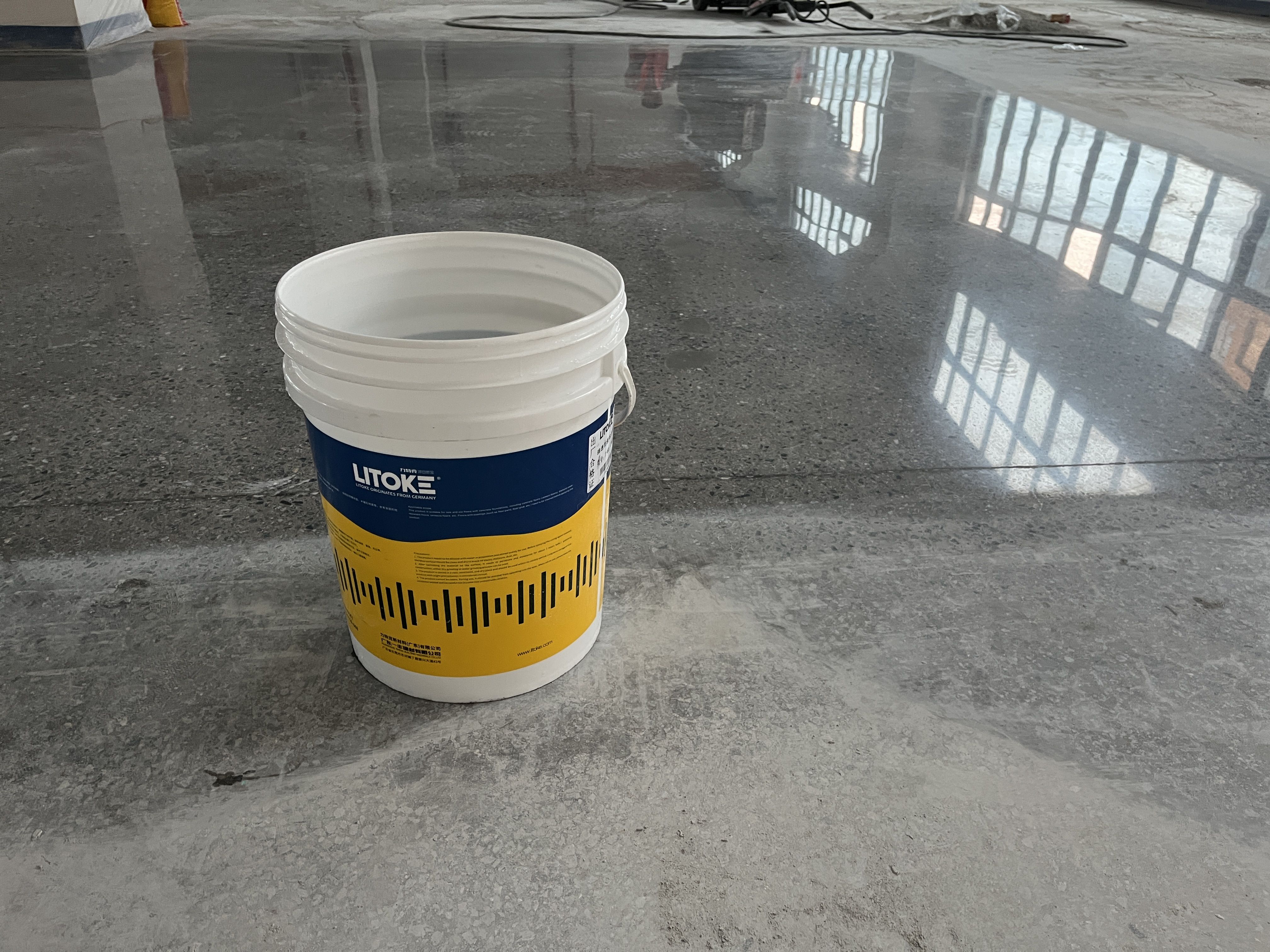 混凝土密封固化劑地坪：低成本解決起砂起灰的利器